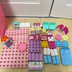 【2点セット】ドキンちゃんのおしゃれなおみせブロックバケツ　すうじブロックの画像