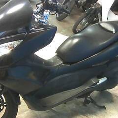 HONDA PCX125 黒 格安提供車 エンジン始動動画 半額配送キャンペーン 期間限定車体本体価格 現状渡し諸経費￥0- 横浜 P-Yardの画像