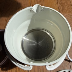 折りたためる電気ケトル 1L多機能グリル鍋 蒸し器付き 100-240V海外対応の画像