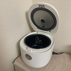 炊飯器の画像