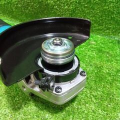 マキタ 9533B ディスクグラインダー コード式【市川行徳店】【店頭取引限定】【中古】管理番号：ITRIRTX2EUISの画像