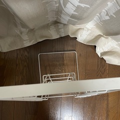 アルミマガジンラックの画像