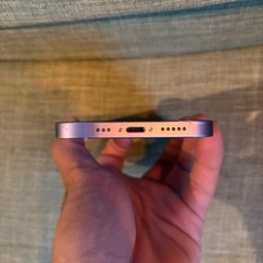 iPhone12 パープルの画像
