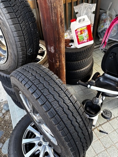 スノータイヤ 145 80 12 LT