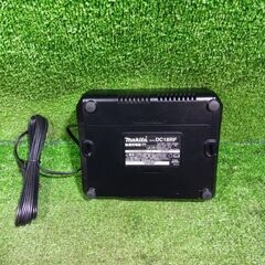 マキタ DC18RF 急速充電器【市川行徳店】【店頭取引限定】【中古】管理番号：ITE4726FS3MGの画像