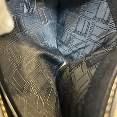 dunhill ダンヒル WU 3110 A メンズ二つ折り財布 紳士財布男性用2つ折り財布 折財布 コンパクトウォレット さいふ サイフ 小銭入れ無 札入れ blackブラック黒色無地ロゴ W10×H11.5×D1.7の画像