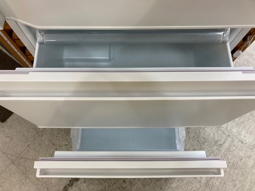 【愛品館江戸川店】保証充実 東芝 2025年製 326L 3ドア冷凍冷蔵庫 GR-W33SC(WU)