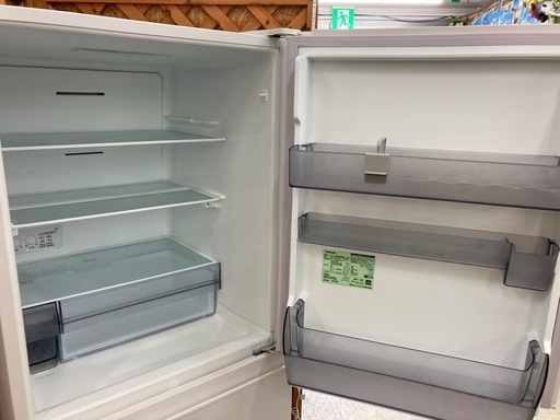 【愛品館江戸川店】保証充実 東芝 2025年製 326L 3ドア冷凍冷蔵庫 GR-W33SC(WU)