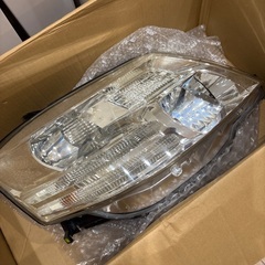 トヨタ　アルファード　10系　後期　ヘッドライトの画像