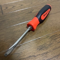 snap-on マイナスドライバー３本、リームバーセット２本
の画像