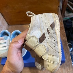 12.5 asics ニューバランス　2足セットの画像