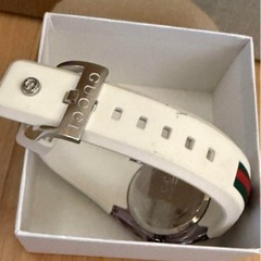 新品　GUCCI SYNC ホワイト ラバーベルト 時計　シェリーラインの画像