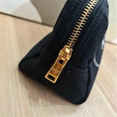 メイクポーチ　PRADA ブラック ポーチ キャンバスの画像