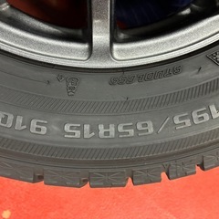 スタッドレスタイヤアルミホイール付きの画像