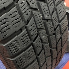 スタッドレスタイヤアルミホイール付きの画像