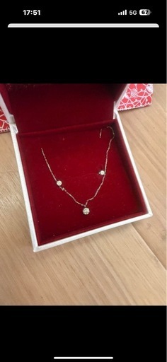 最終。早い人に。新品　Viju ビジュー　ピアス　ネックレス　ダイヤ