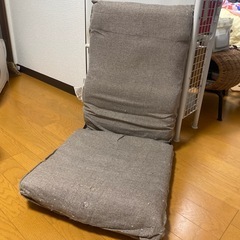 ニトリ　折りたたみ座椅子　カバーありの画像