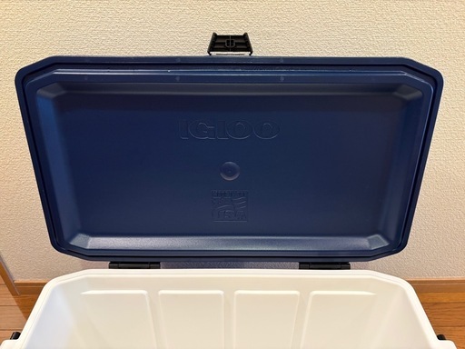 IGLOO Latitude 70 マックスコールド クーラーボックス 70QT