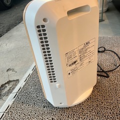 アイリスオーヤマ木目調セラミックファンヒーターの画像
