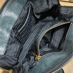 PRADA レザー ハンドバッグ の画像