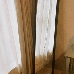 10月7日まで【1500円でお譲りします】IKEA スタンドミラーの画像