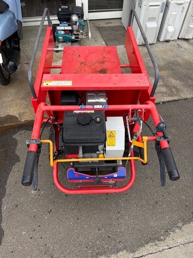 クローラー式運搬車（