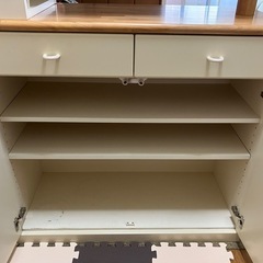 両面　食器棚　カウンターの画像