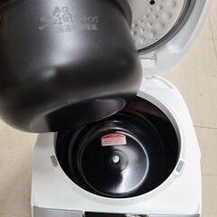 J1563【リユースのサカイ柏店】TIGER　タイガー　3.0合炊きIH炊飯ジャー　JPF-A550　ホワイト　2022年製　クリーニング済み　参考価格30,580円の画像