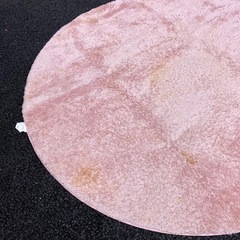 無料　丸いカーペット一部汚れ有りますの画像