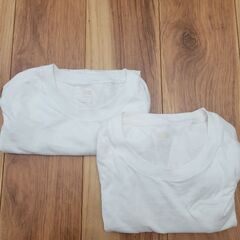 ユニクロ　スーピマコットンシャツ 2着の画像