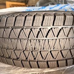 225/65 R17 スタッドレス4ほん４本の画像