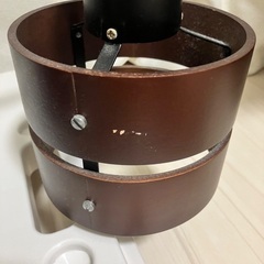 おしゃれなシーリングライト　照明　4灯の画像