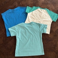 新品未使用タグ付きTシャツ95サイズ　の画像