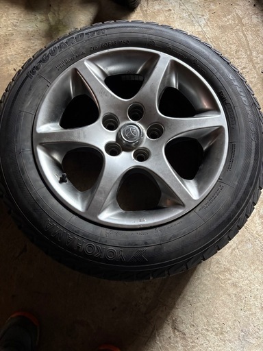 トヨタ純正アリスト225/55R16 4本