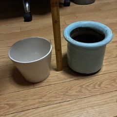 花器　2つの画像