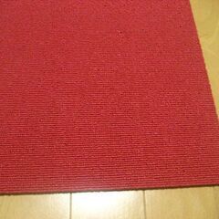 日本製タイルカーペット厚み6.5㎜・１枚１４０円・在庫２６０枚＜５１４５＞訳あり品の画像