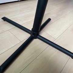 丸型カウンターテーブル　ハイテーブルの画像