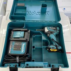 【リサイクルショップ ピカソ 小松原】🔩（美品）✨即戦力フルセット‼️Makitaインパクトドライバ✨🔩【Makita TD134DSHX／14.4V・1.5Ah・バッテリー2個付き】★9472★の画像