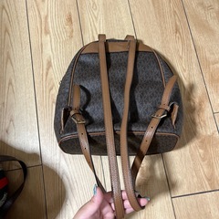 マイケルコースリュックの画像