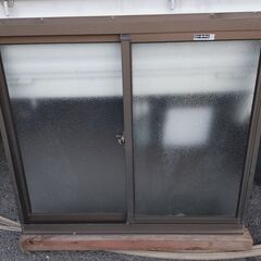 🔴山口市、アルミサッシ中連窓￥2200🔴トーヨーサッシ製・こげ茶の画像