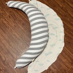 サンデシカ　抱き枕　授乳クッションの画像