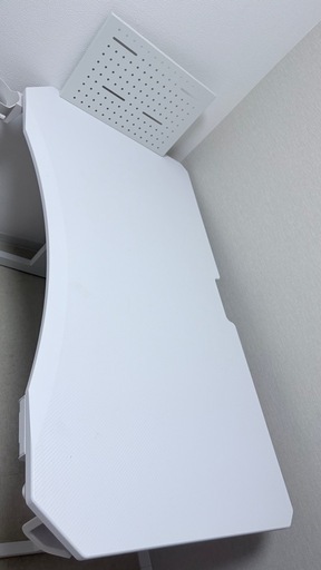 ゲーミングデスク、椅子