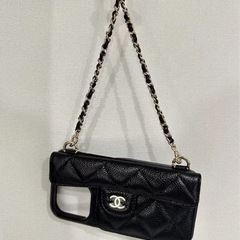 シャネル iPhone15　スマホケースキャビアスキン マトラッセの画像