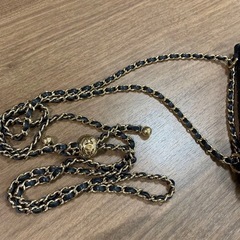 シャネル iPhone15　スマホケースキャビアスキン マトラッセの画像