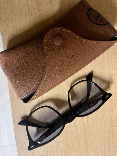 Ray ban