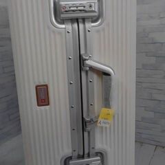 コストコ品番　17733 スイスミリタリー プレミアム Cタイプ 64L SM-C624 ホワイト　A16679の画像