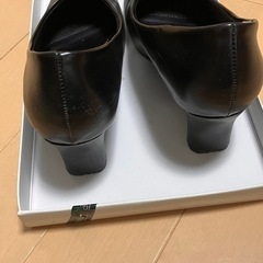 パンプス　23.5cmの画像