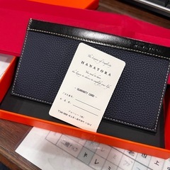 新品未使用🉐ハナトラ　カードケース　お財布にもなりますなりますの画像