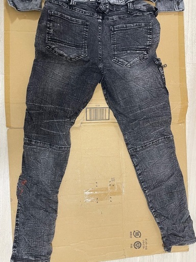 IZFPのメンズ作業着です。