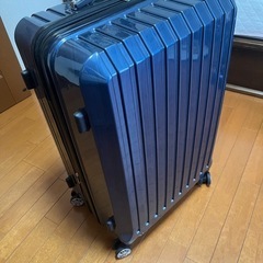 キャリーケースの画像